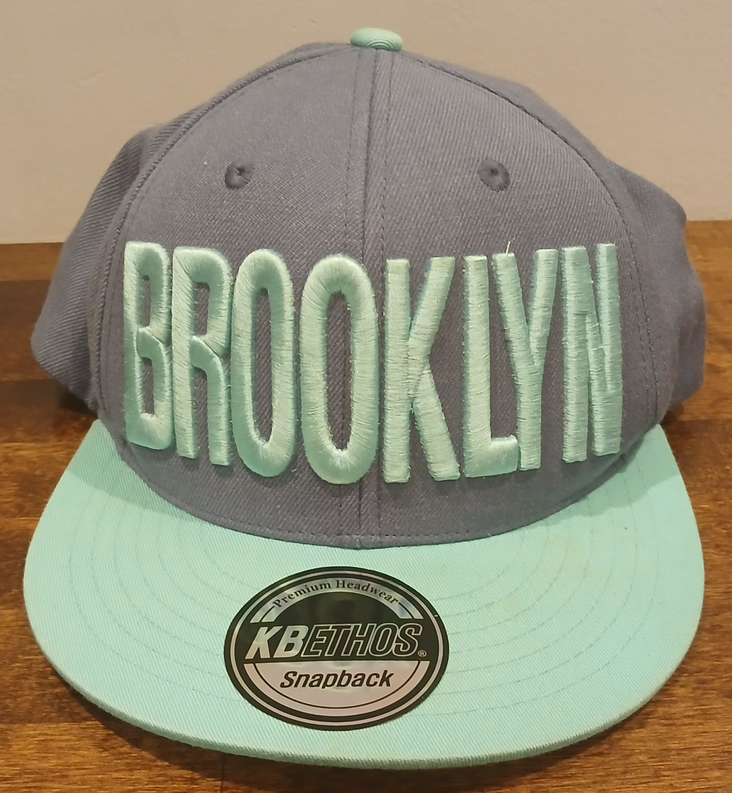 KBETHOS BROOKLYN BASEBALL STYLE ADJUSTABLE STRAPBACK HAT GRAY/Green