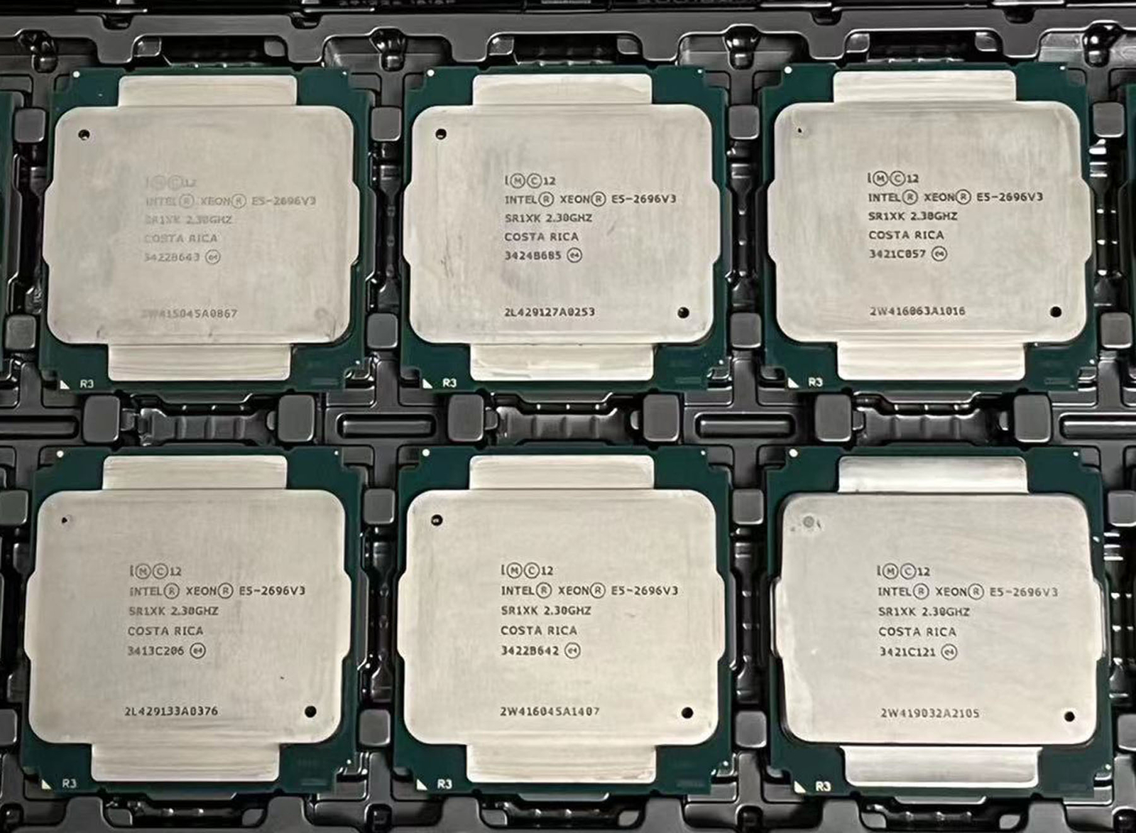 Intel Xeon E5-2696 V3 18 core 36 threads 2.00GHz 45MB LGA-2011-3 CPU processor