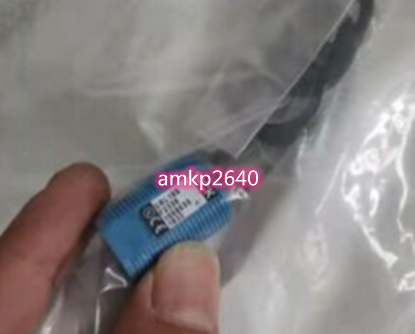 1pc for new photoelectric switch GRL18S-F2336 Item No. 1059533 #am