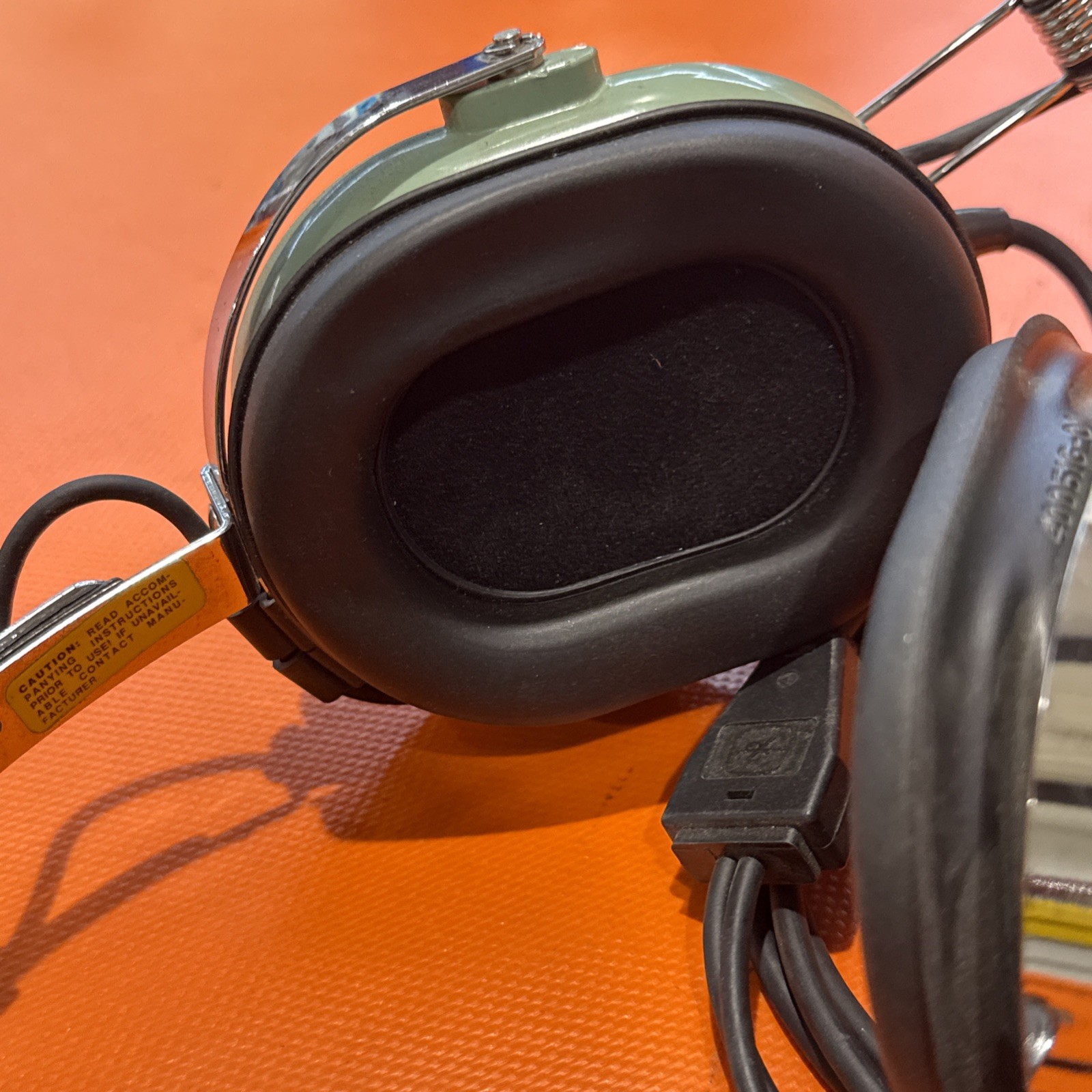 David Clark Model H10-40 Aviation Headset with M4 Microphone perfect condition