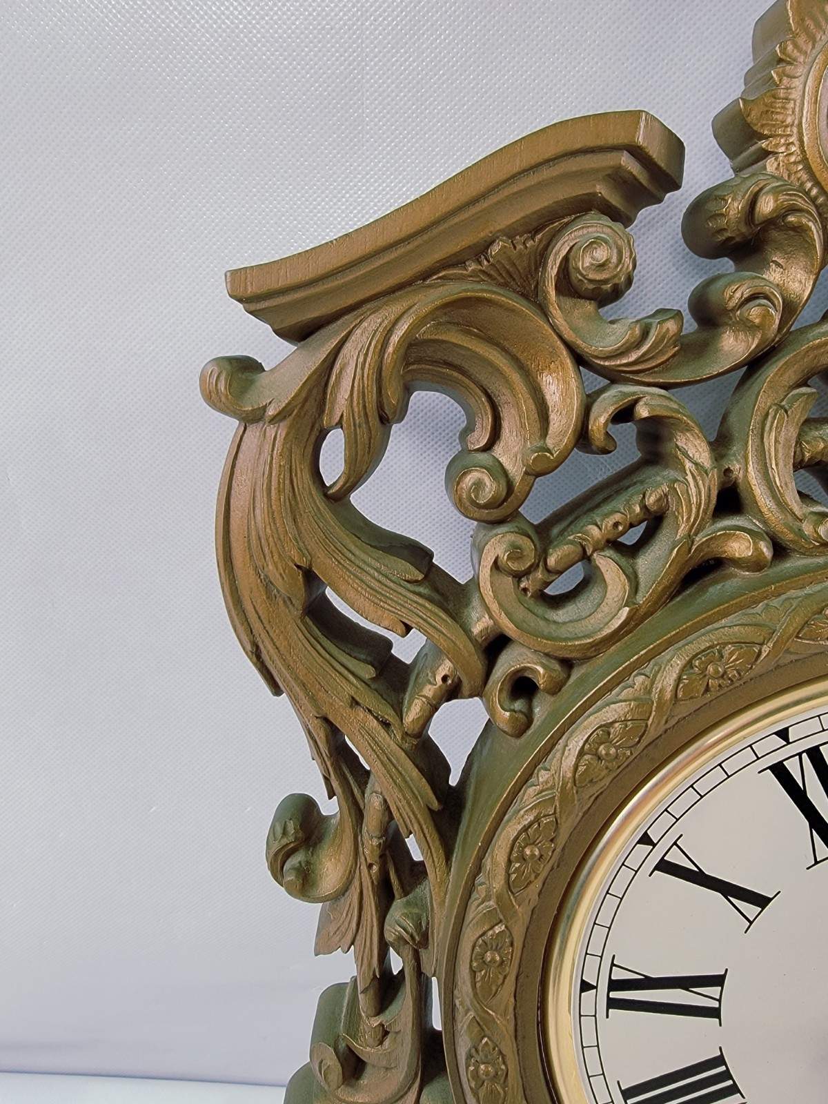 1980 Burwood New Haven #2481 21" Ornate Gold Hanging Wall Clock & 2 1970 Cherubs