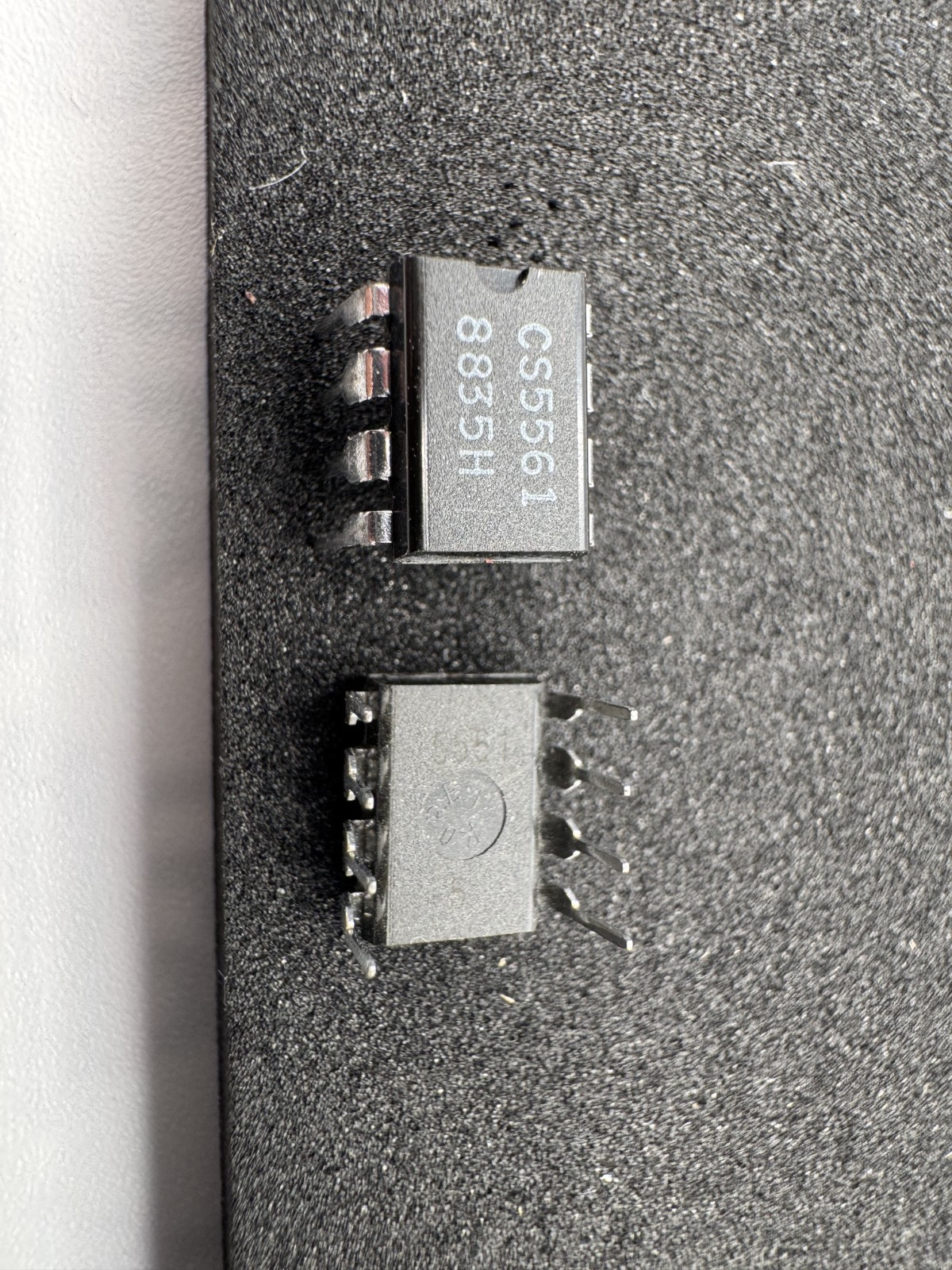 2 PCS CS5561 CHERRY SEMICONDUCTOR Switched Mode Power Supply Control IC DIP8 NOS