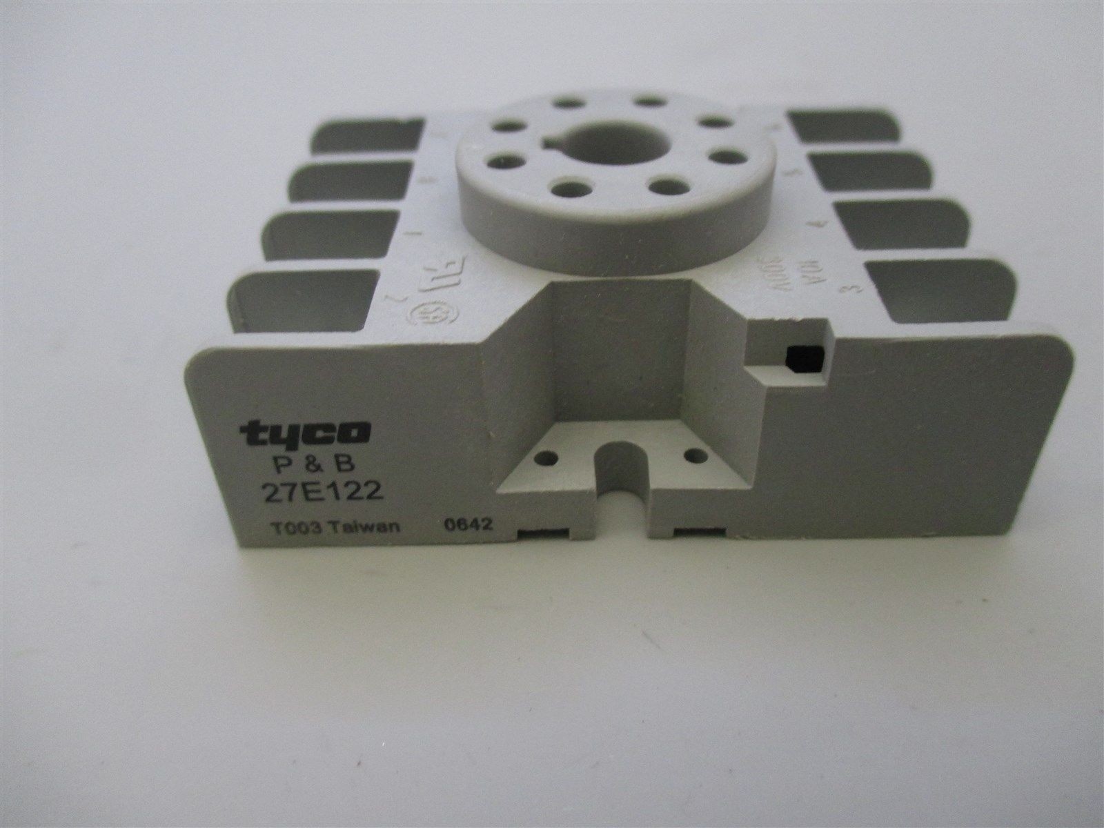 Tyco Electronics P&B 27E122 Lor of 5