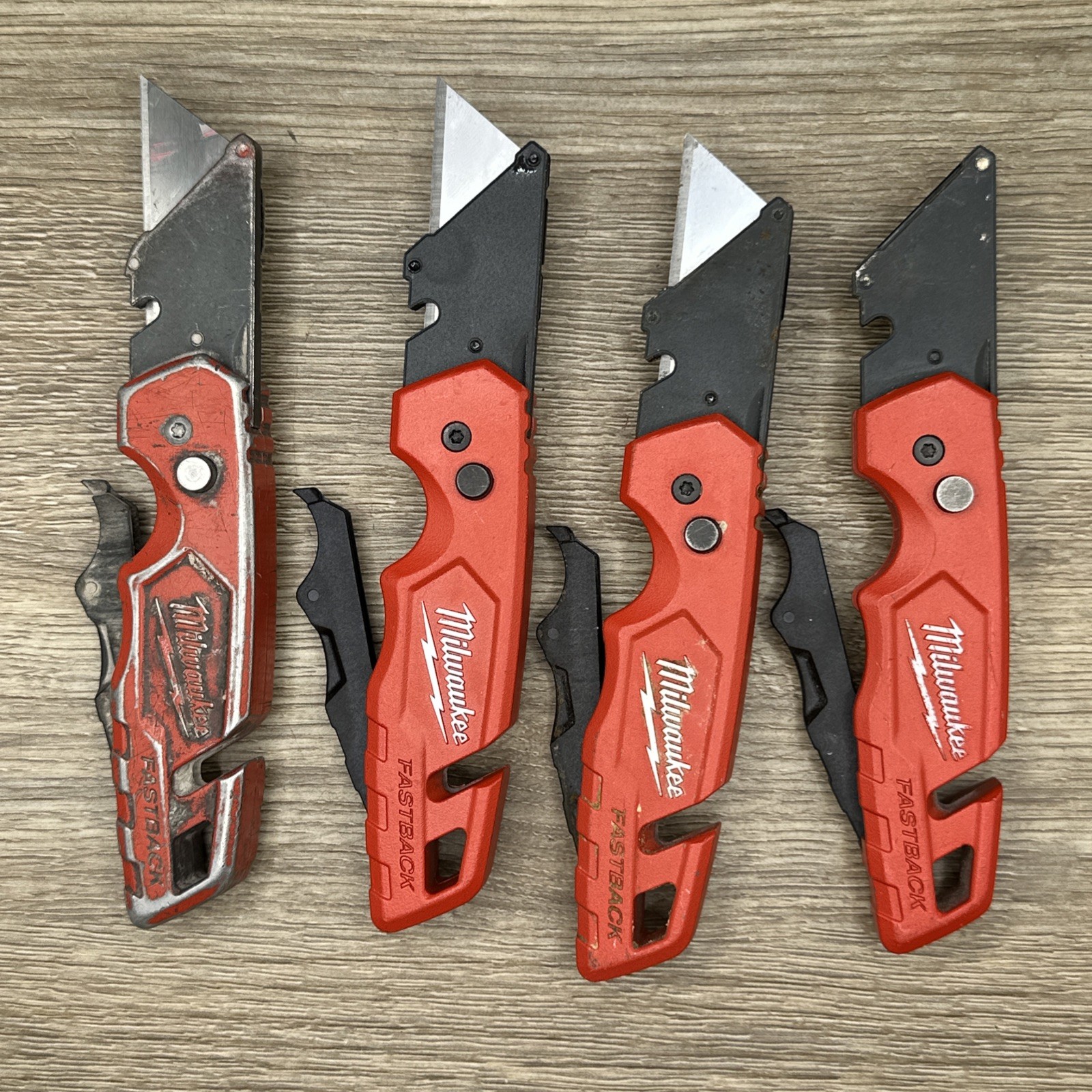 (LOT J) Milwaukee Lot Of 4 Metal FASTBACK 48-22-1502 Folding Utility Box Knives