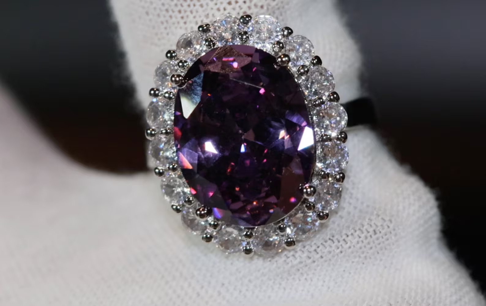 5.50 Ct Oval Cut Natural Amethyst Diamond Engagement Ring 14K White Gold Size 7