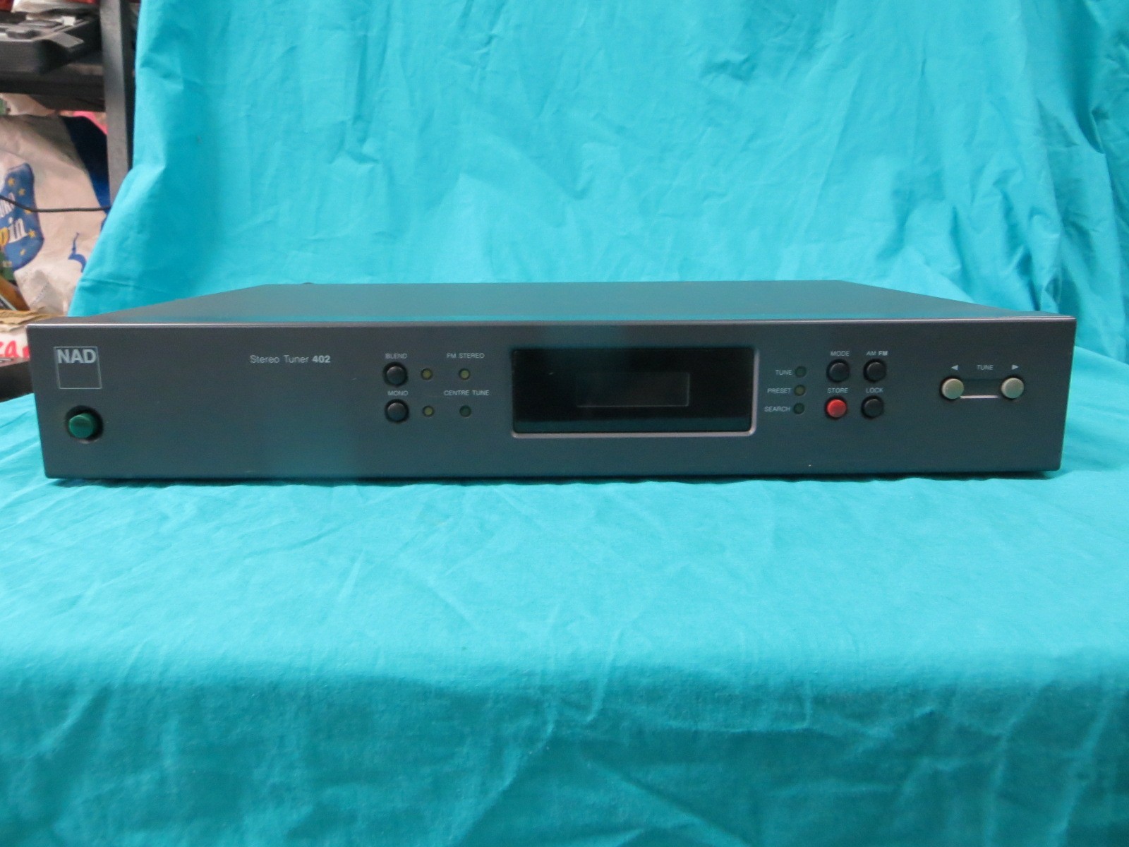 NAD mod. STEREO TUNER 402 - AM/FM Stereo Tuner