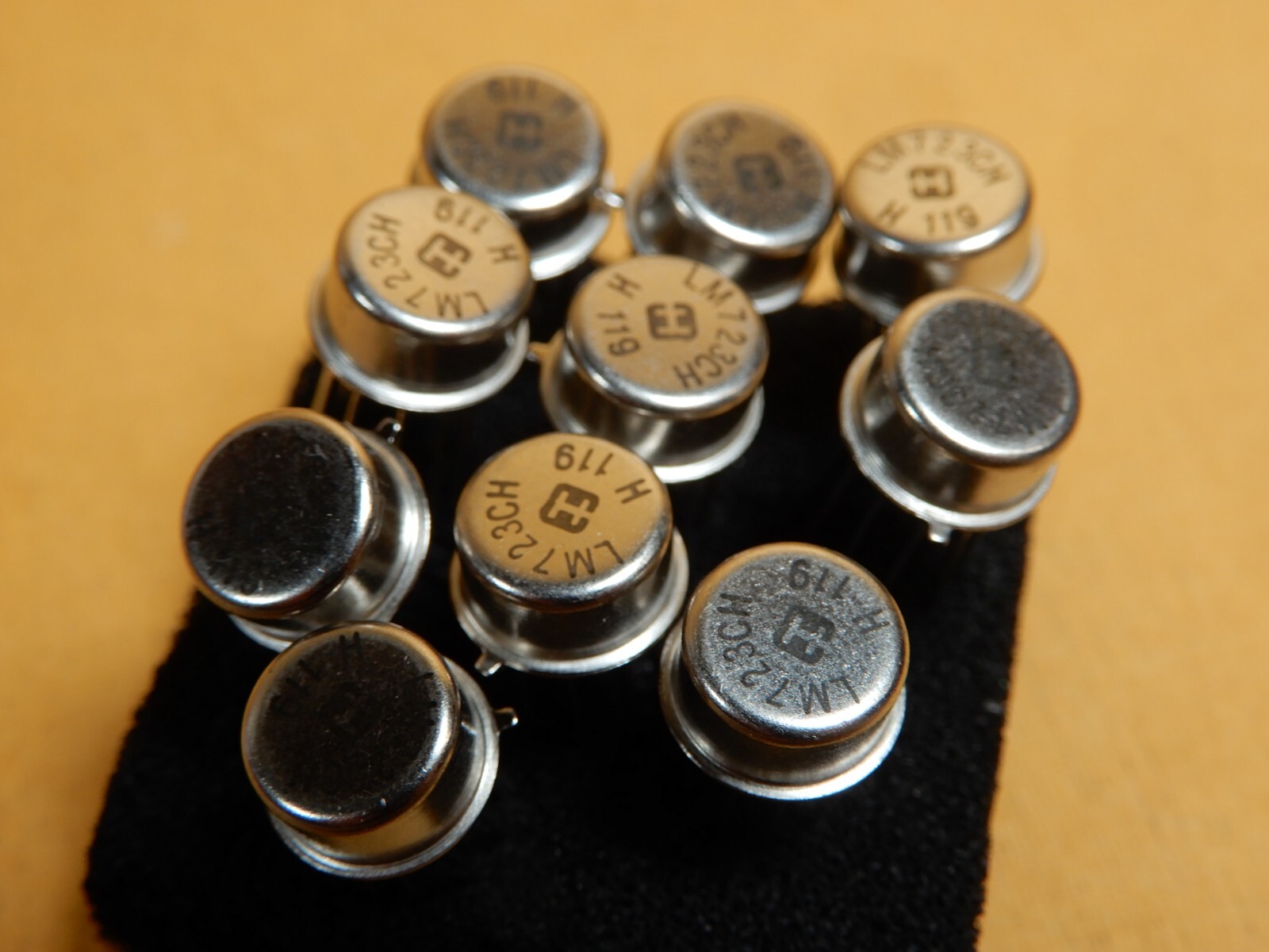 Harris Semiconductor LM723CH Adjustable Voltage Regulators Qty 10 NOS