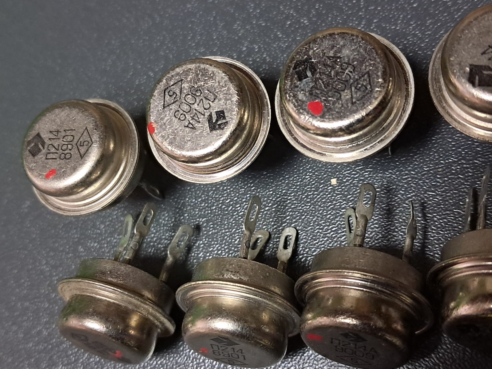 6 pcs. P214 - germanium PNP transistors - 10W; 5A - for guitar fuzz effect