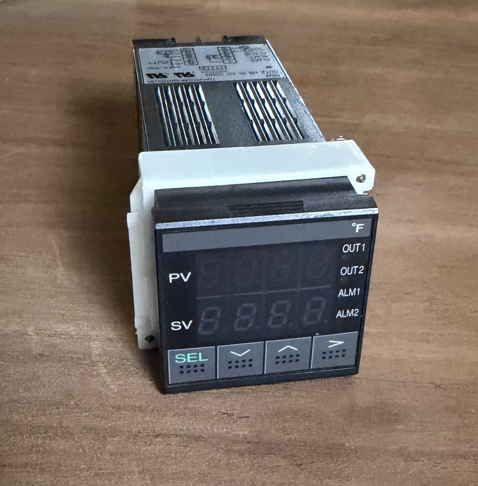 FUJI ELECTRIC FUZZY LOGIC CONTROLLER, PYX4-MDY1-204RF