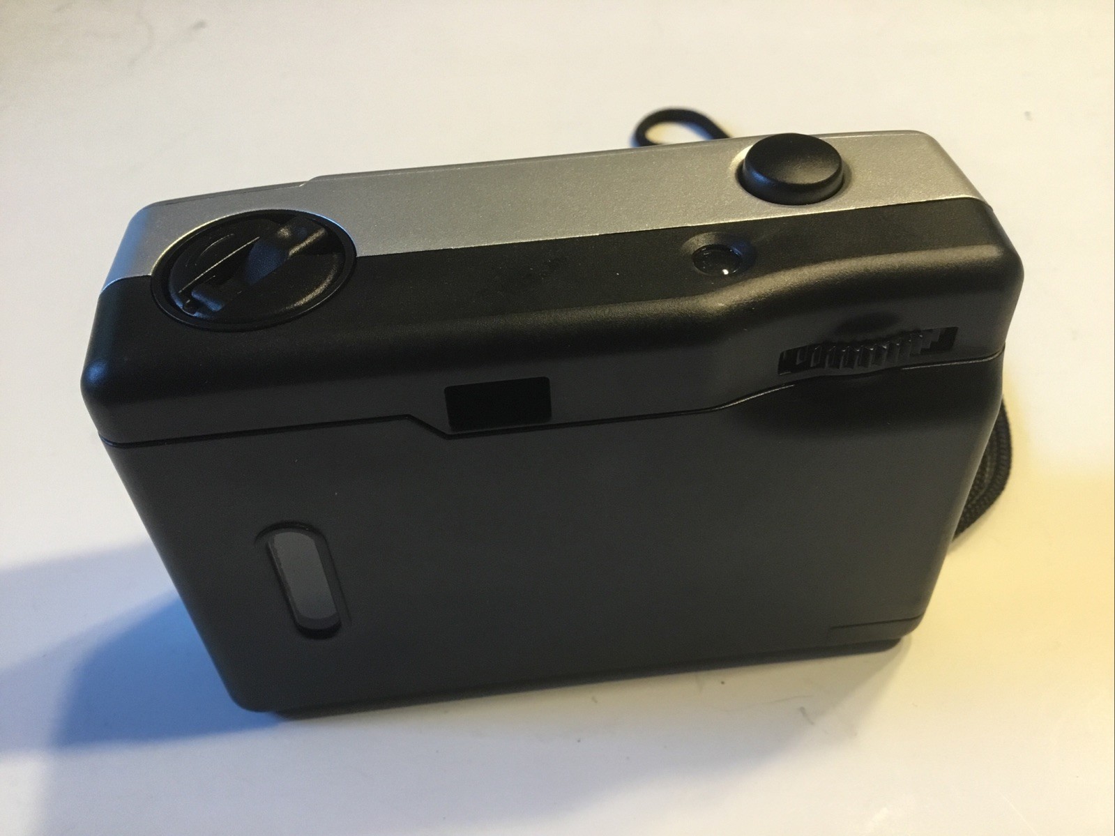 Bell & Howell Point And Shoot 35 Mm Focus Free Camera.