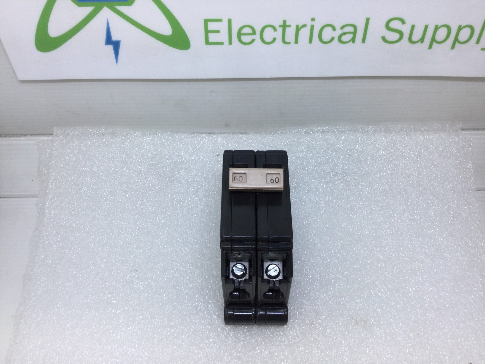 Cutler-Hammer CH260 60 Amp 2 Pole 120/240V Circuit Breaker - Plastic Foot
