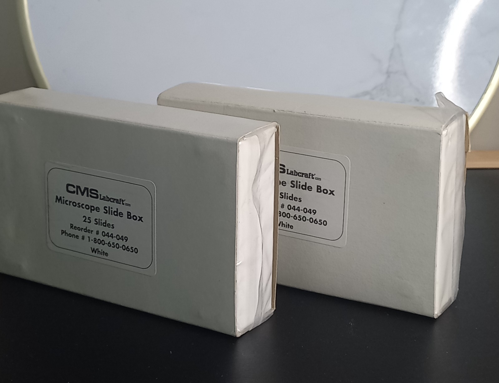 CMS Labcraft Microscope Slide Box (White) with a capacity for 25 slides 2 рs