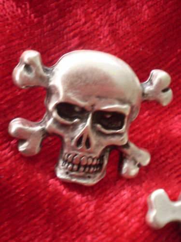 Skull Metal Concho nietknopf Color Antiqued Silver High Quality 24mm x 30mm 8,8g