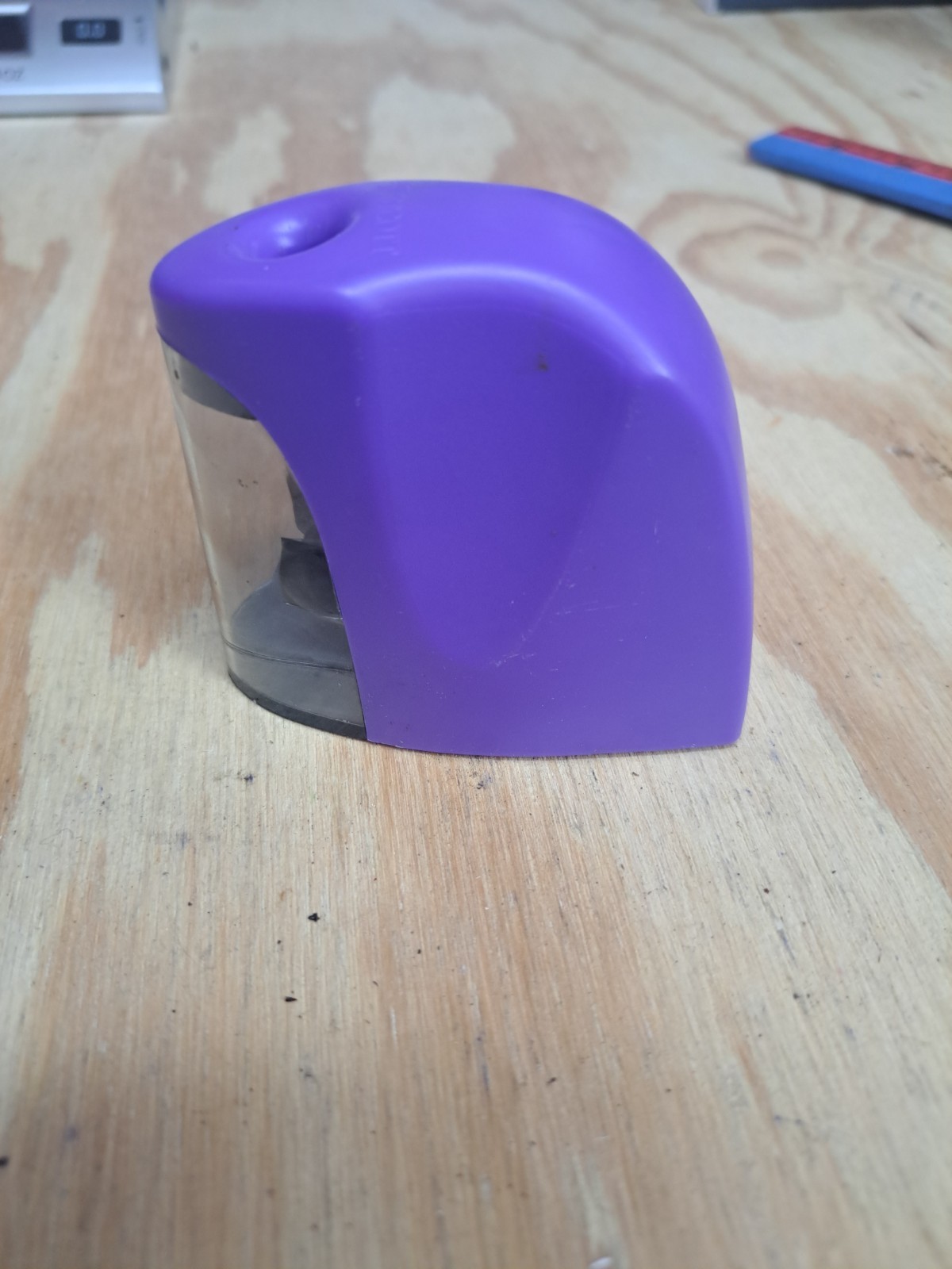 Westcott Pencil Sharpener, Battery Operated, Purple Handheld 💜