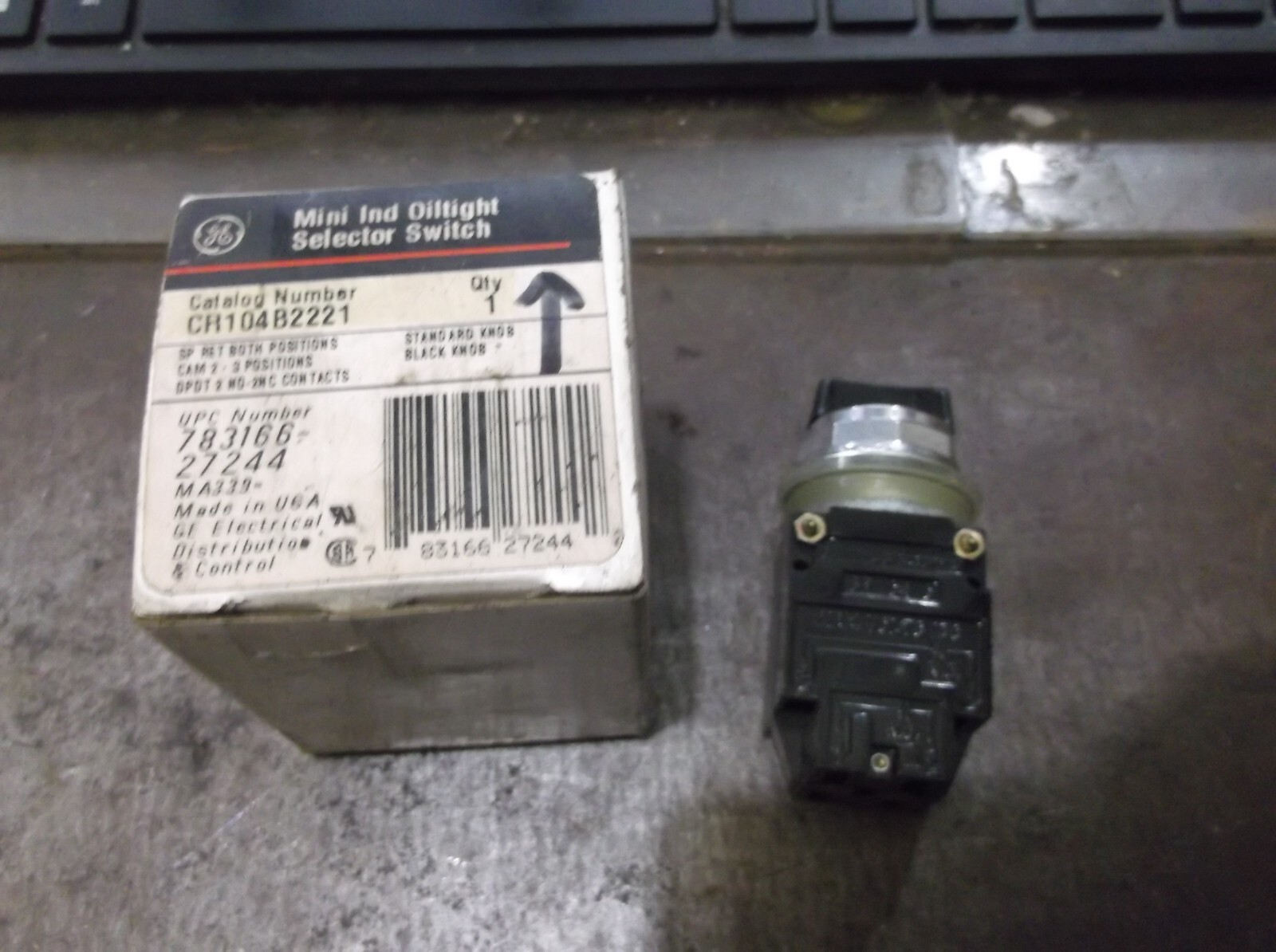 NIB GE CR104B2221 SELECTORY SWITCH (168-2)