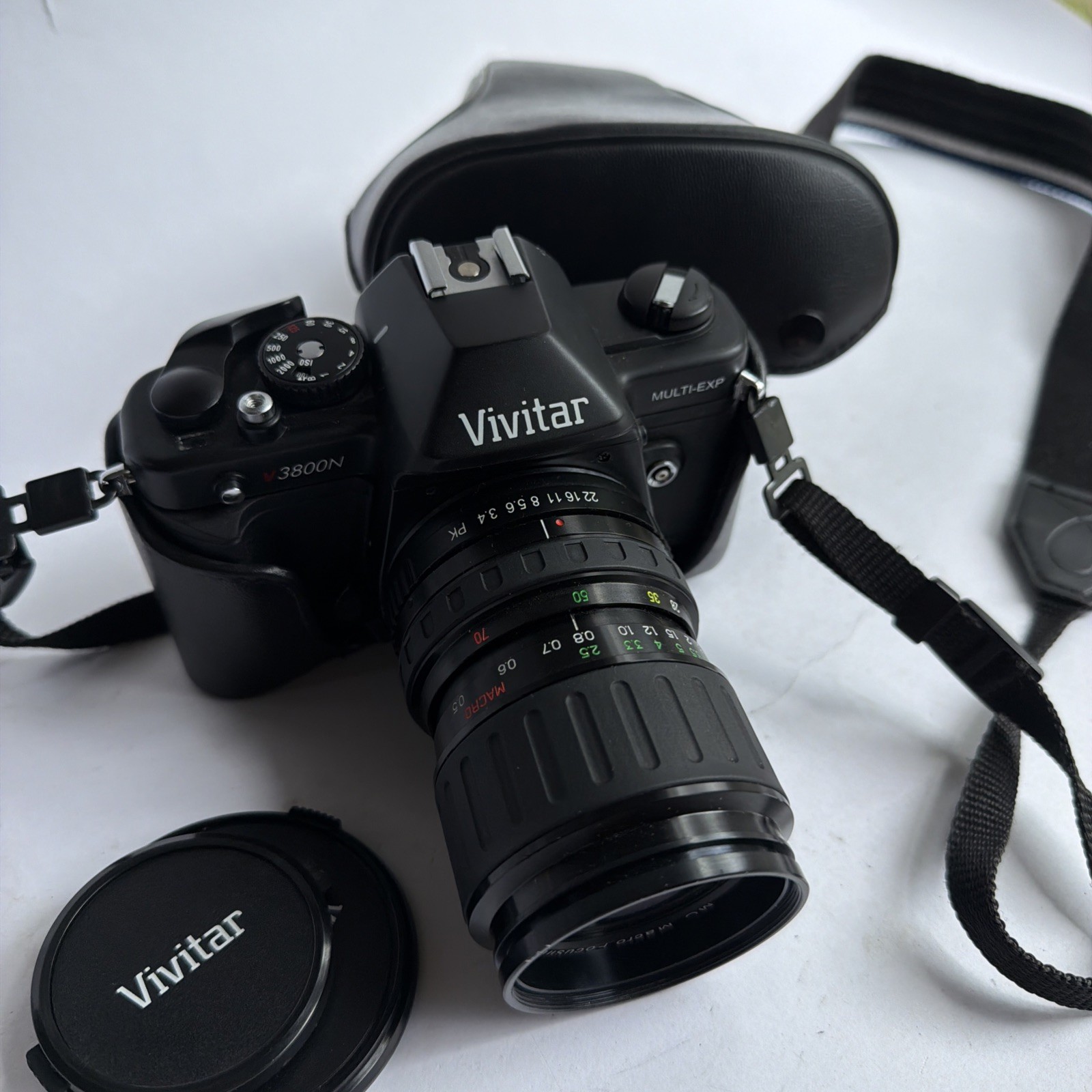 Vintage Vivitar V3800N 35mm SLR Film Camera with 28-70mm Lens