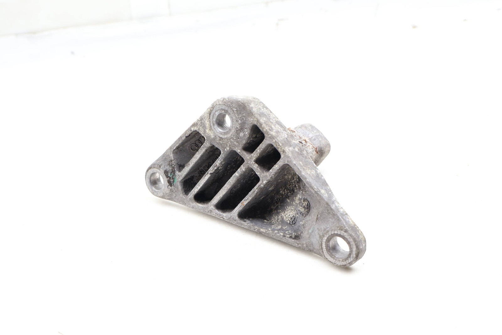 2005-2011 AUDI A6 - Radiator / CORE Support SNUB Mount 4F0199343G