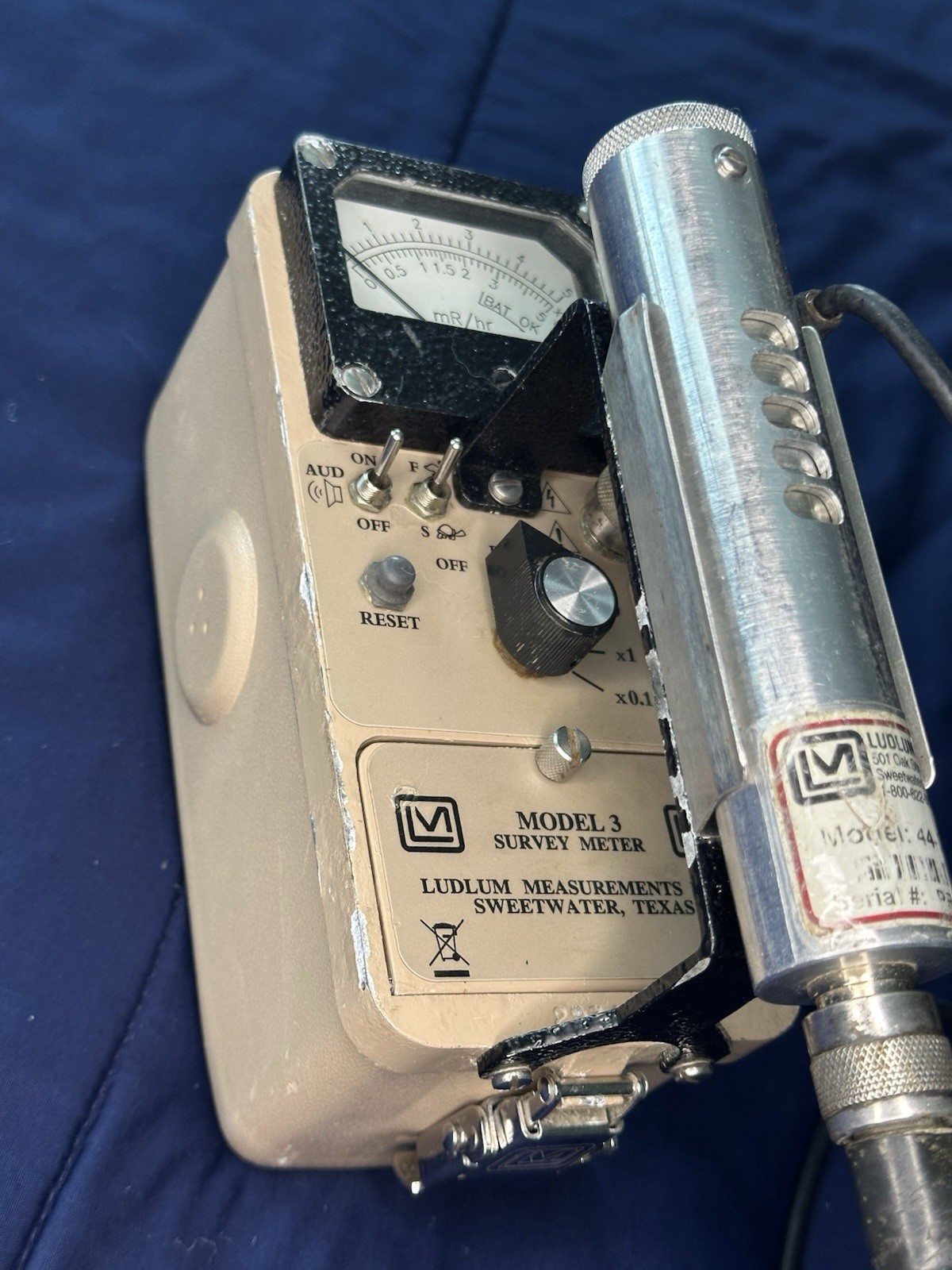 Ludlum Model 3 Survey Meter with 44-38 Probe and Cable *READ DESC*