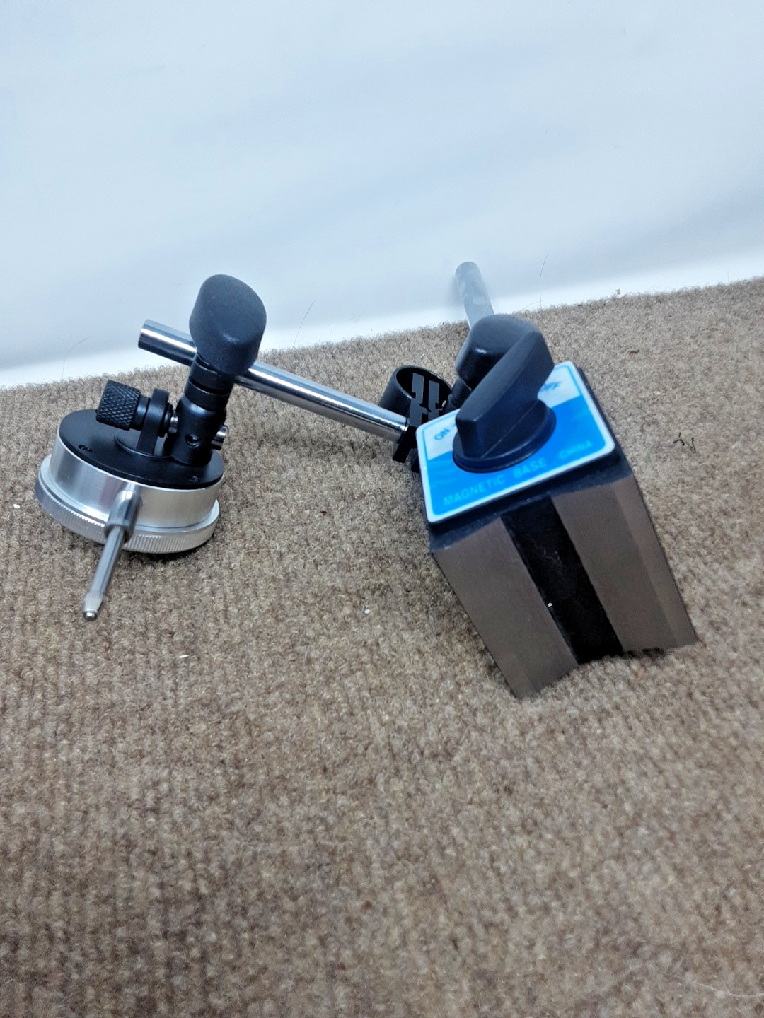 Lot (2) Pittsburgh Dial Indicator Magnetic Base 45lb pull And Dial Set