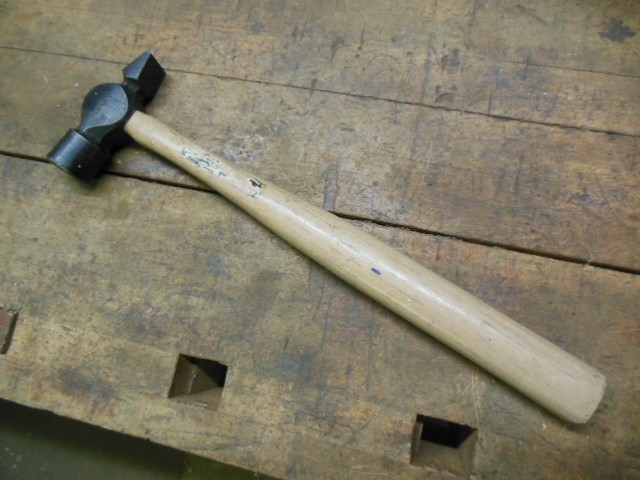 Vintage Cheney #139 cross peen hammer nice old shop tool