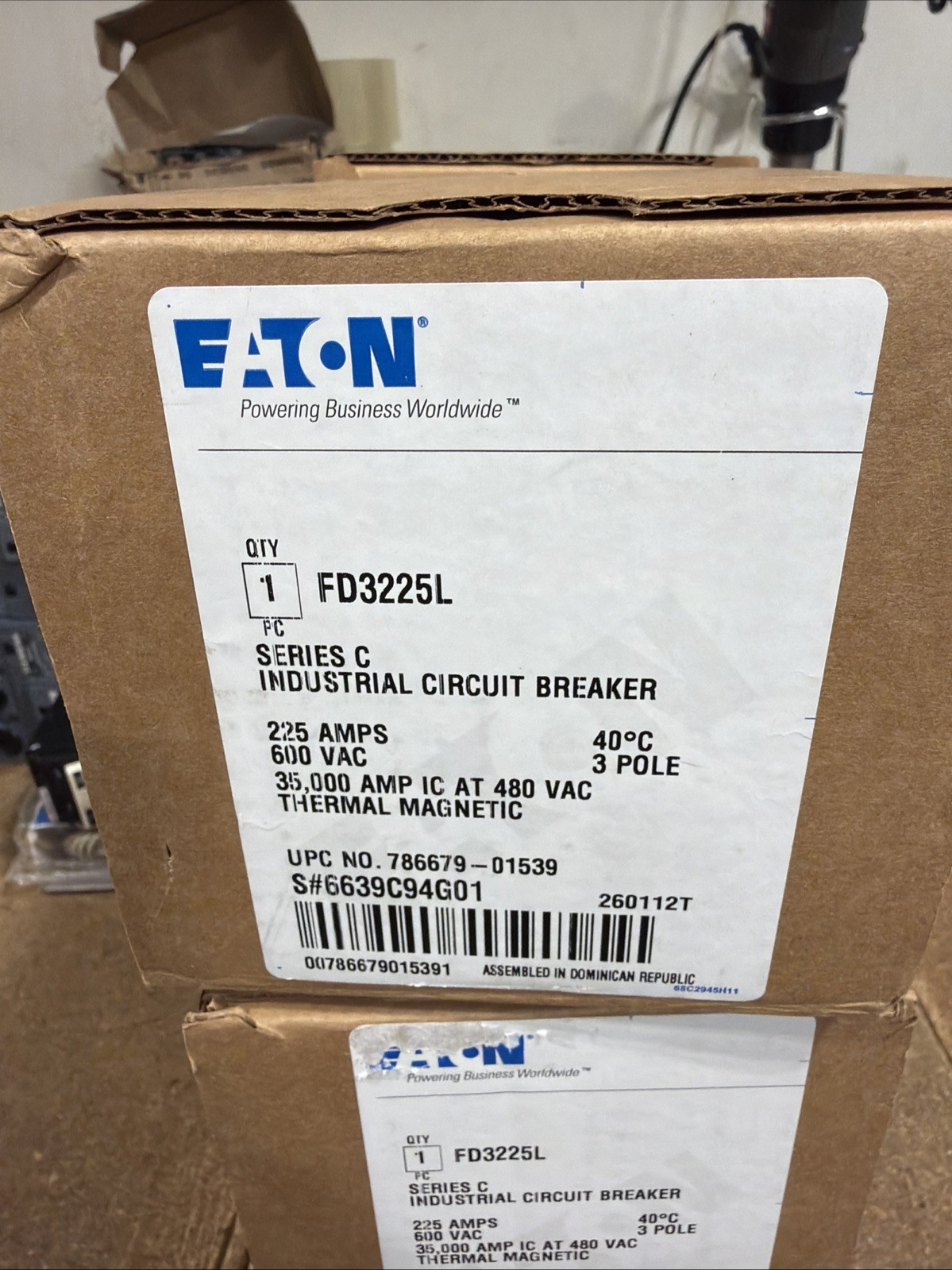 Eaton FD3225L 225 AMP 3 POLE  Molded Case Circuit Breaker  NEW IN BOX