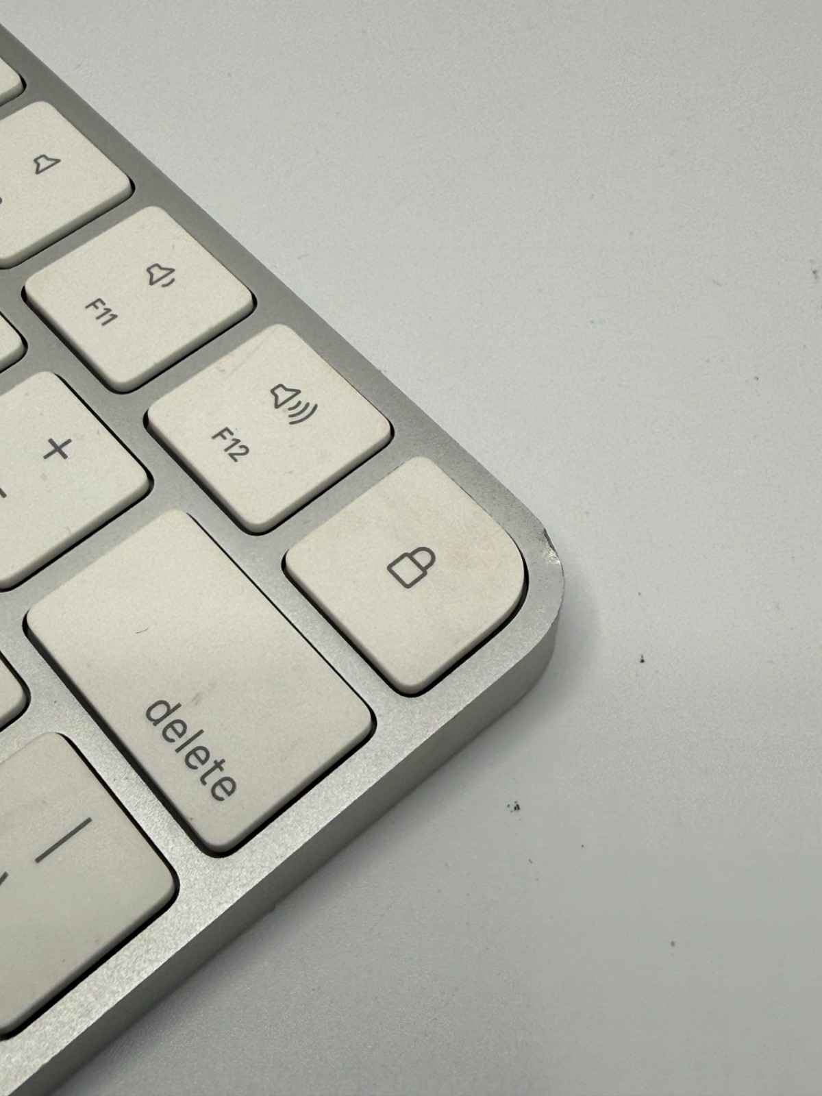 Genuine Apple Magic Keyboard - USB-C - A3203 Tested