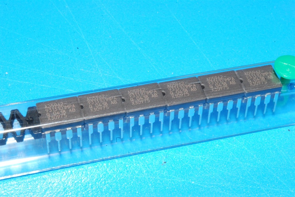 New (2pcs) 5962-9313101MPA ANALOG DEVICES IC Converter