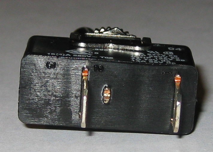 Arcolectric Toggle Switch - Monentary OFF - SPST 16 Amp AC / 7 Amp DC - 3902BA