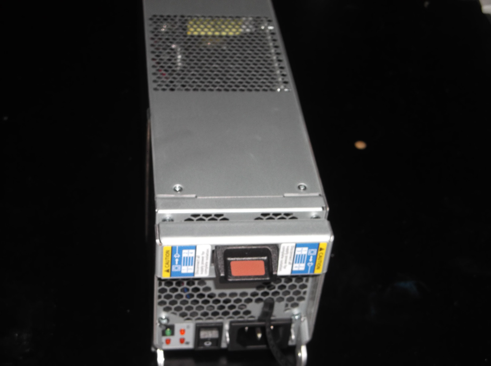 NetApp X518A-R6 110/220V AC 580W Power Supply  DS4243 Shelf 114-00070+A0