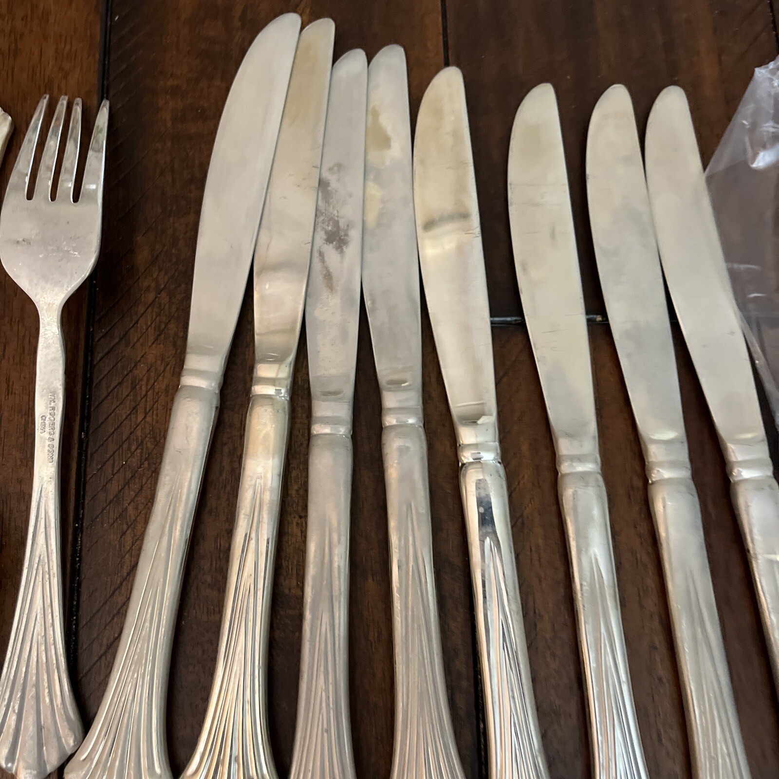 WM ROGERS & SON ROYAL PLUME 62 PIECE FLATWARE SET