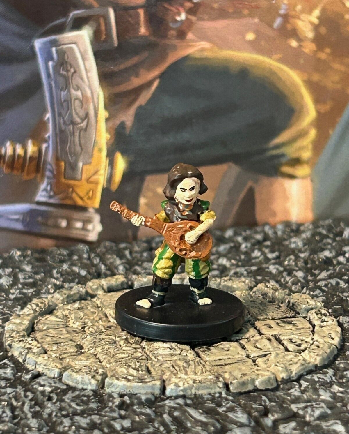 Linzi Halfling Bard D&D miniature Dungeons Dragons Kingmaker 15 gnome rogue