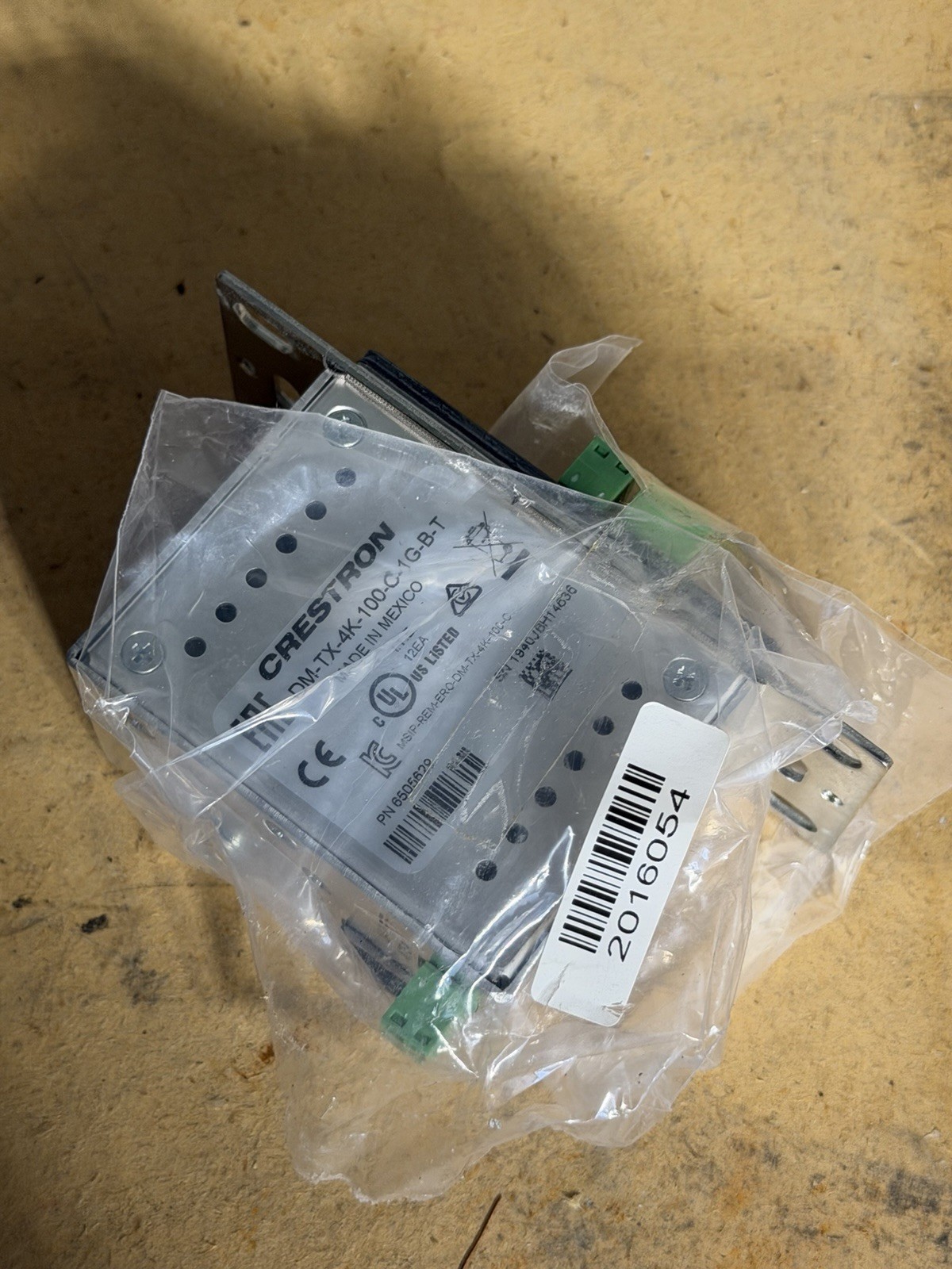 Crestron DM-TX-4KZ-100-C-1G-B-T 4K60 HDMI Wall Plate Transmitter