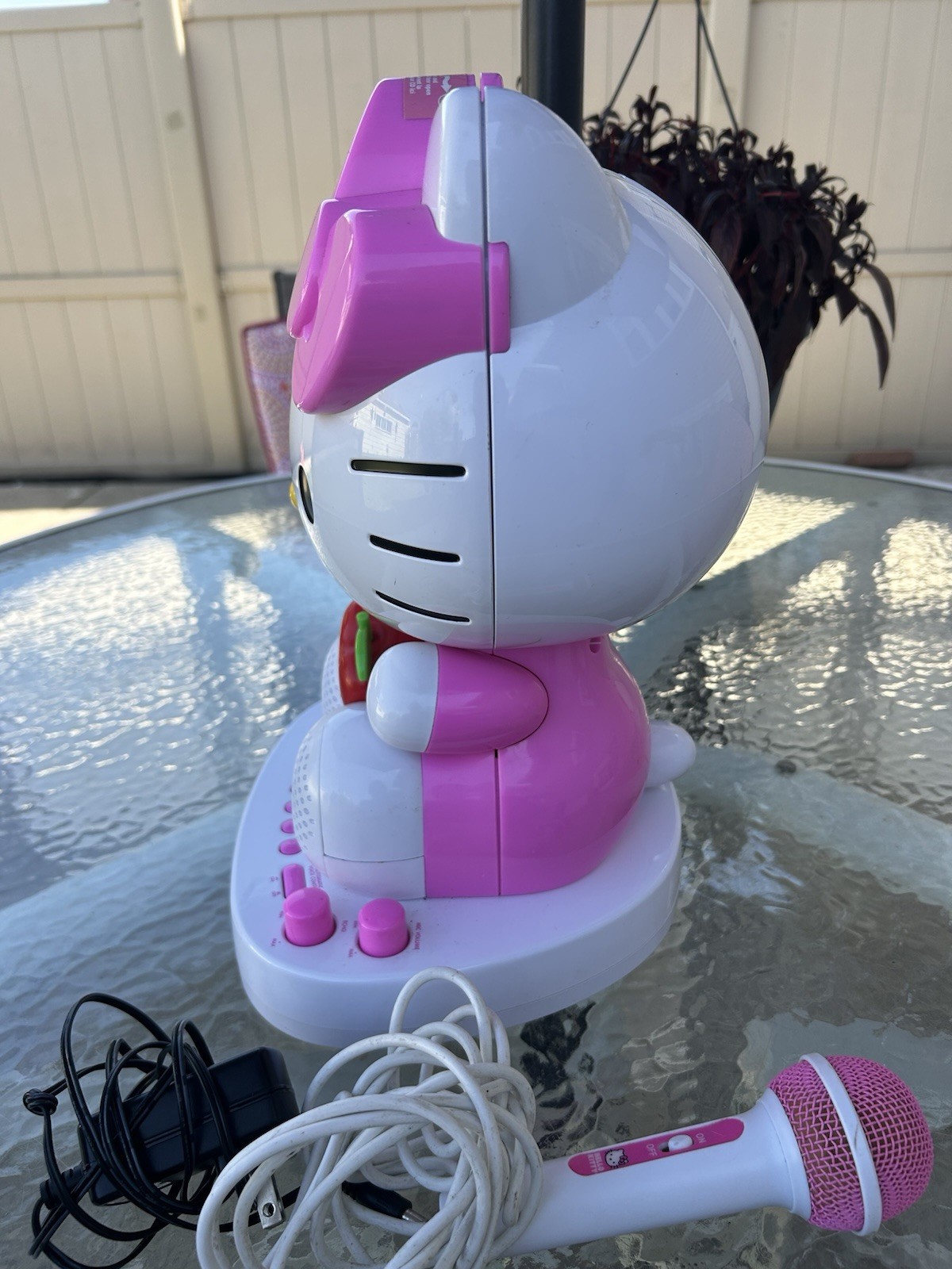 Hello Kitty 2013 Karaoke Machine/CD Player/Camera/video & MicPower Cord/ READ