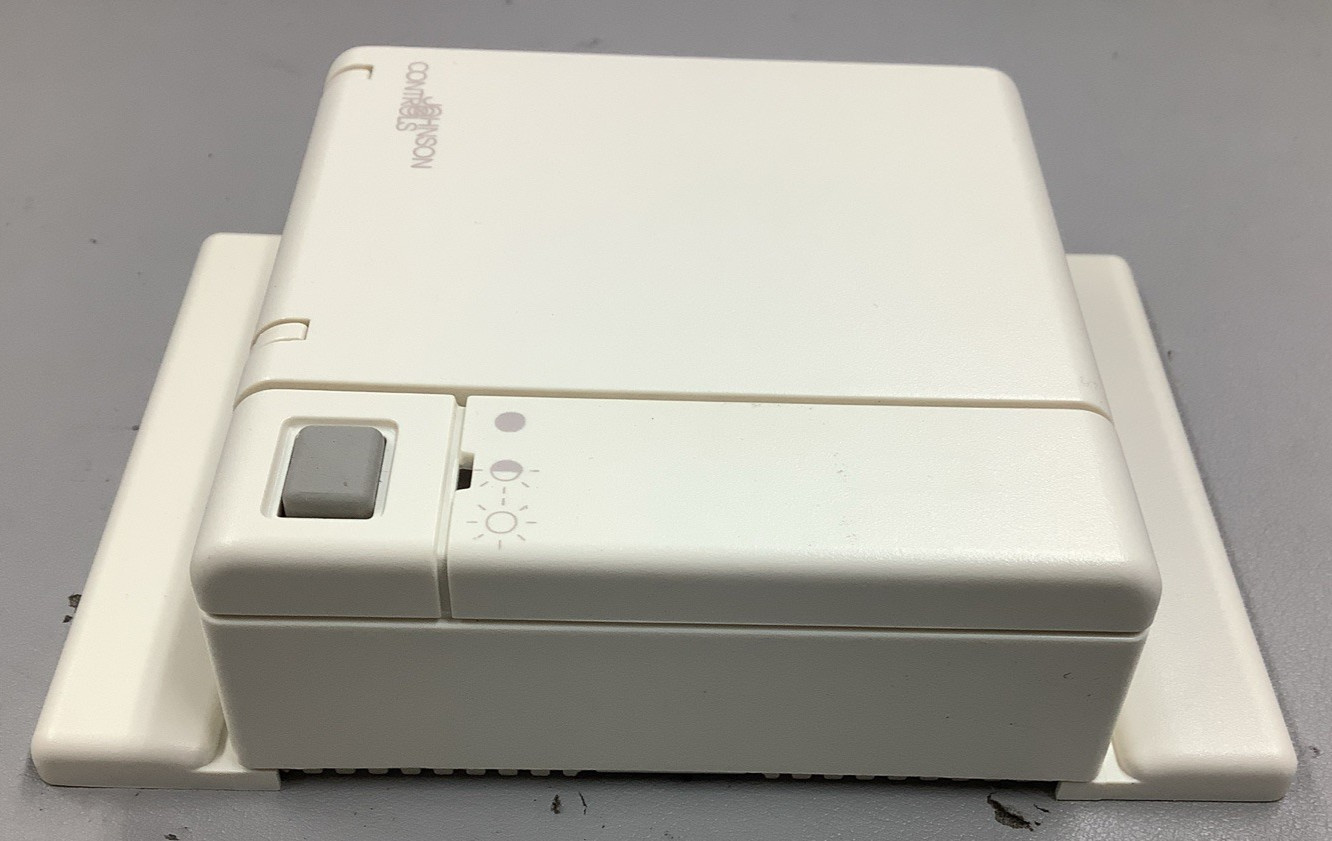 Johnson Controls TE-67PT-0N00 HVAC Temperature Sensor (B646)