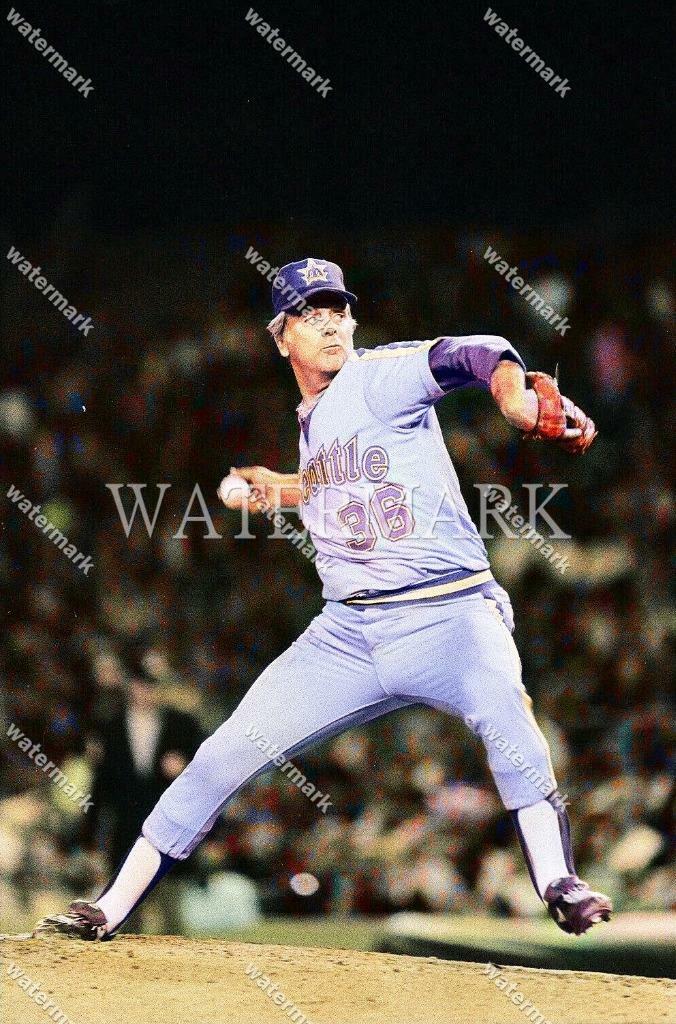 GK948 Gaylord Perry Seattle Mariners Baseball 8x10 11x14 16x20 Colorized Photo