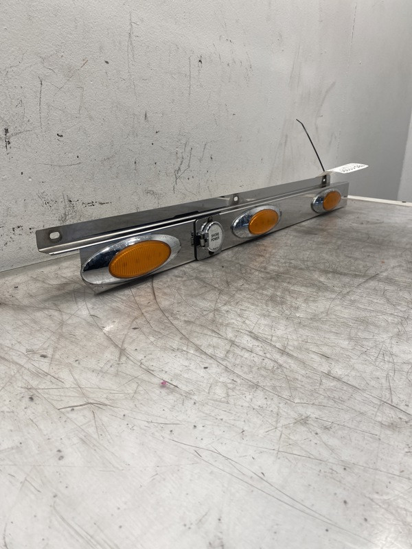 2020 Cab Exterior Trim Panel for Peterbilt 579 (785-11101)