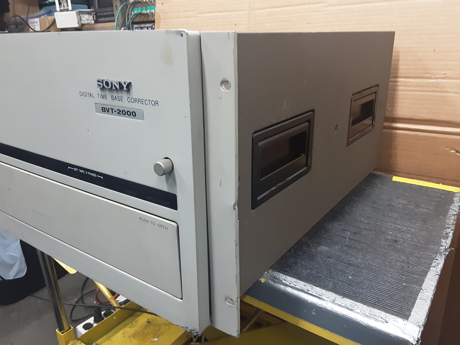 Sony BVT-2000