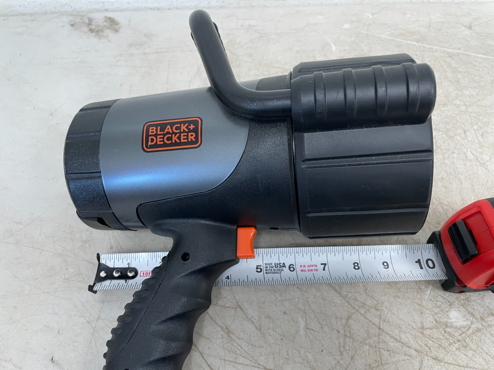 Black & Decker 1 Million Candle Power Spotlight Rechargeable