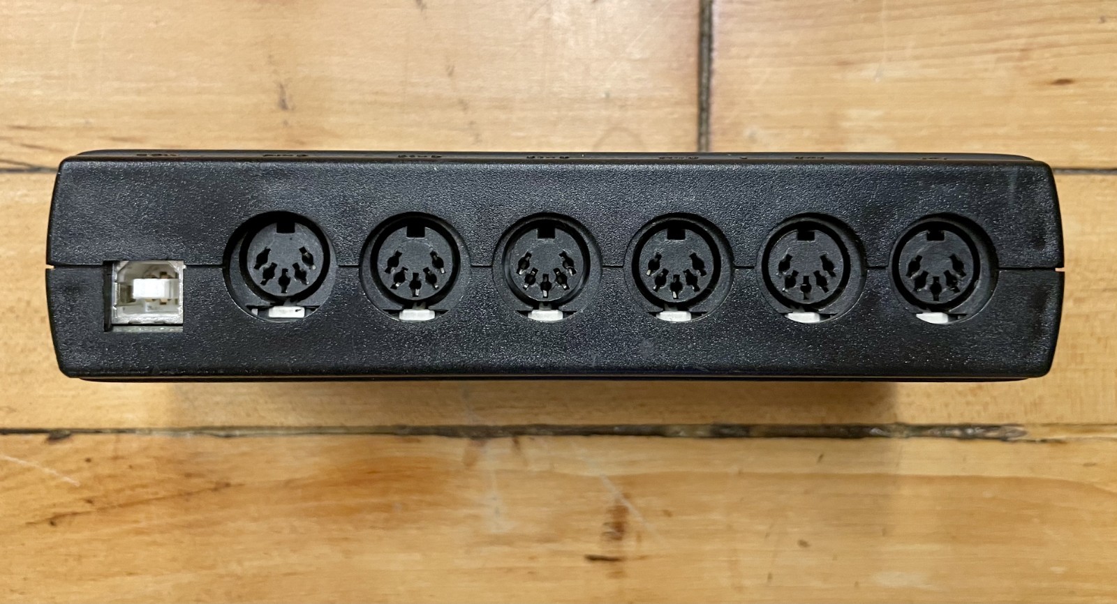 Emagic MT4 2x4 USB MIDI Interface