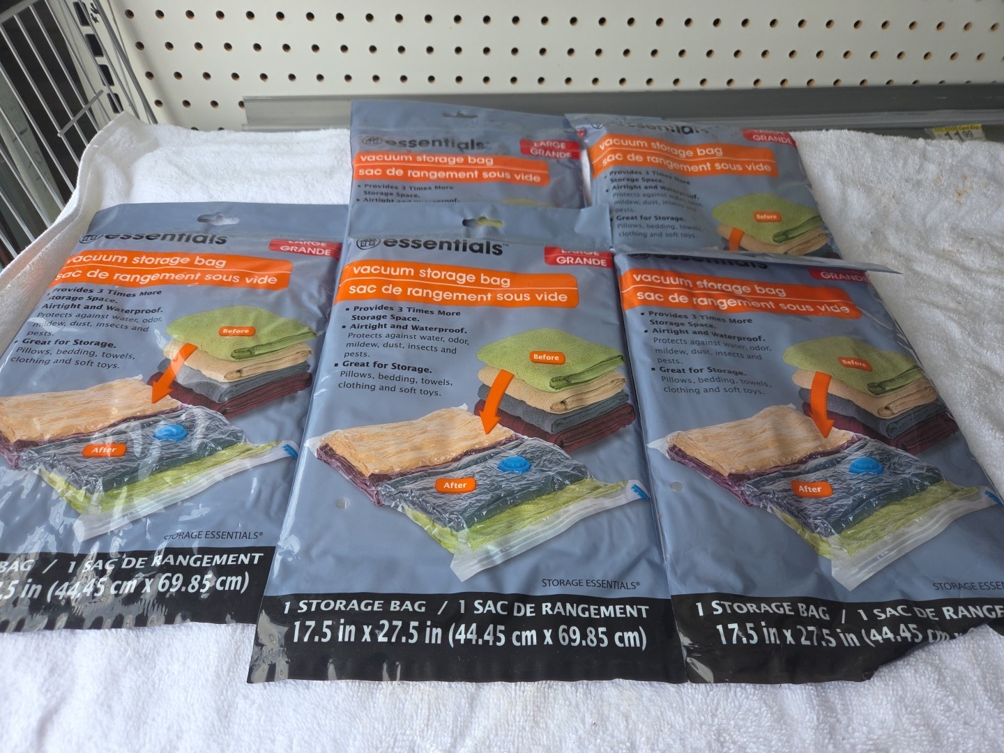 Lot Of 5 NEW ESSENTIALS Large VACUUM STORAGE BAG SPACE SAVER 17.5" x 27.5"