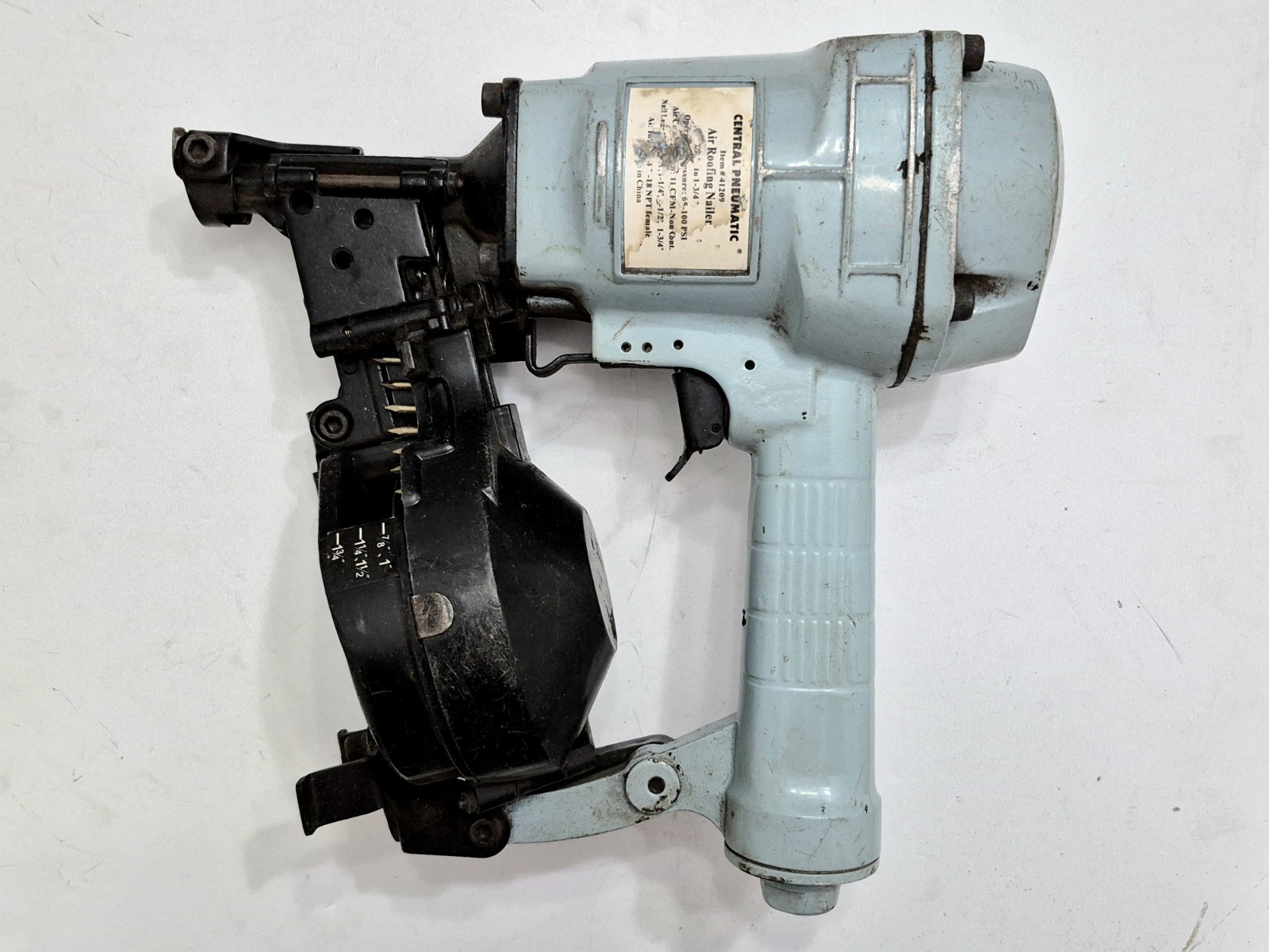 Central Pneumatic 41209 Roofing Nailer Tool to 1 3/4” 100 PSI UNTESTED
