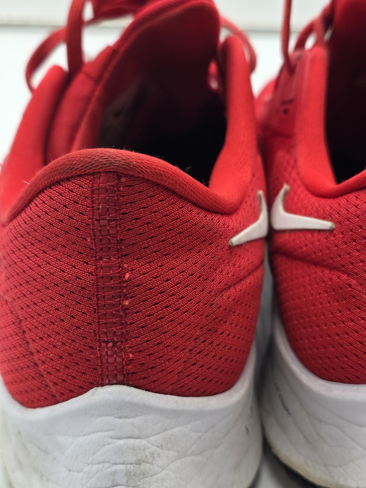 Nike Air Zoom Pegasus 38 Shoes Mens Size 11.5 Red Damaged Sneakers Cz1893-600