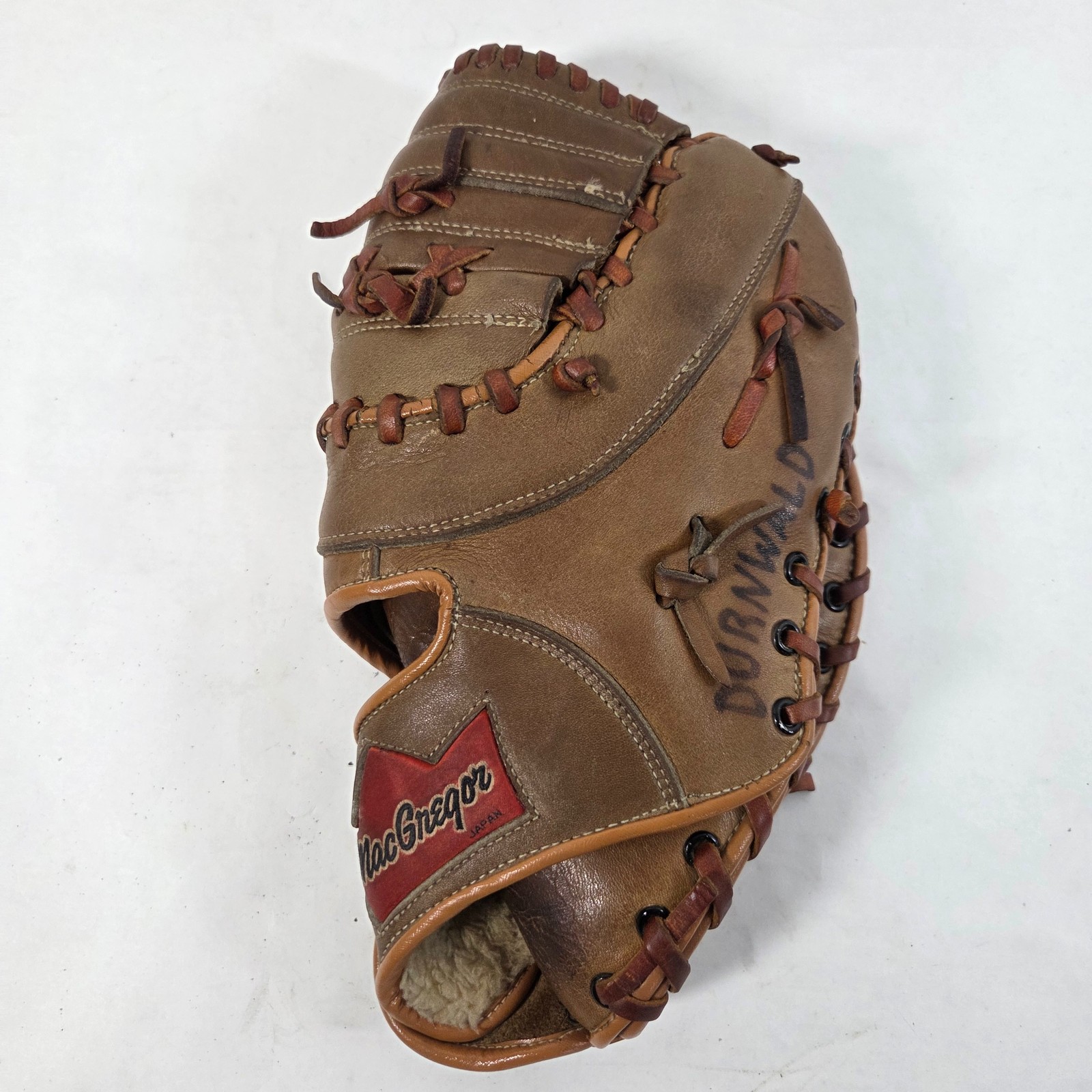 Vintage MacGregor BM5T Lee May Big Dipper Adjusta Wrist First Base Mitt Baseball