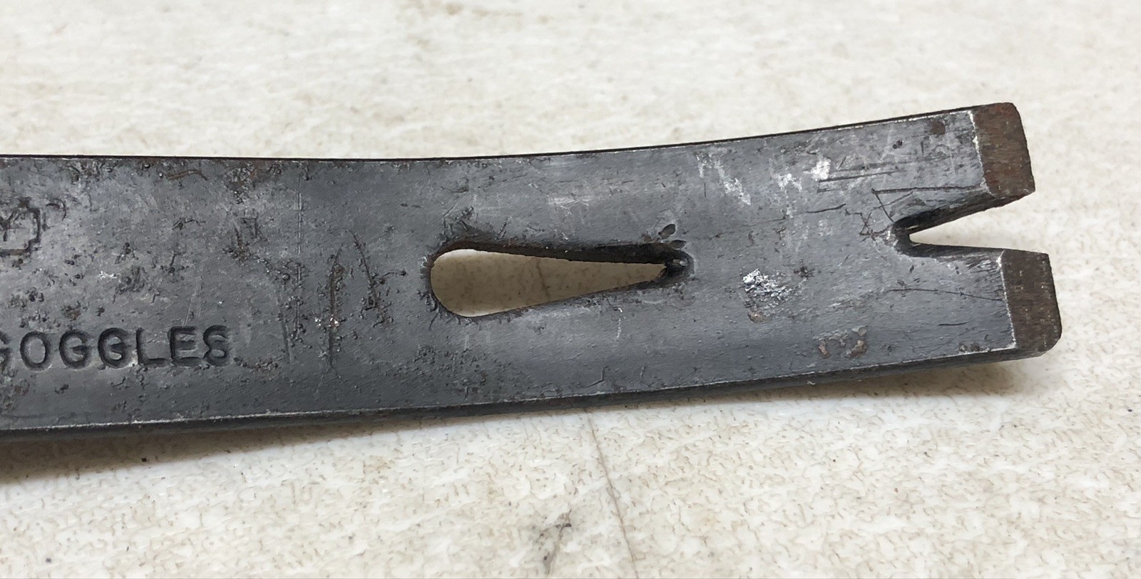 Stanley 55-045 Small Pry Bar - 7.5 inches Long