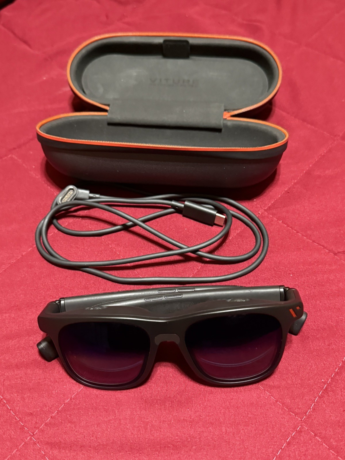 VITURE PRO XR/AR Glasses (Viture Pro)  135” 120Hz