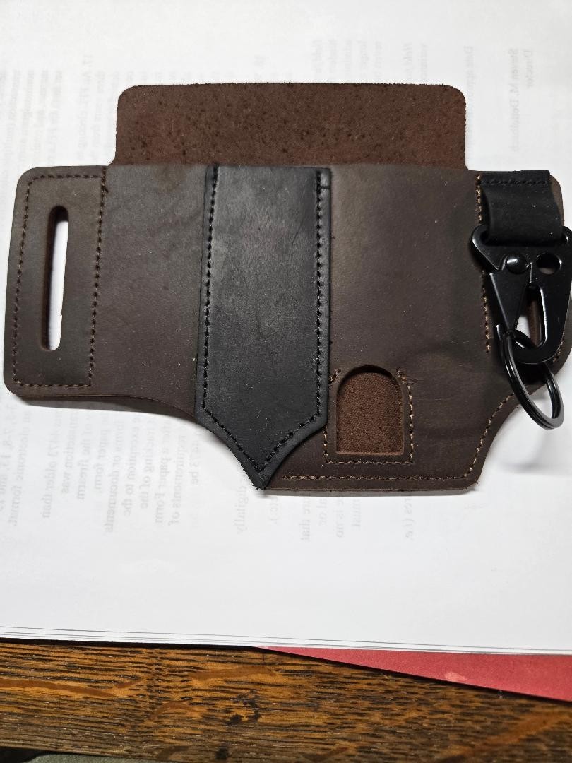 multi tool, key, flaslight holder