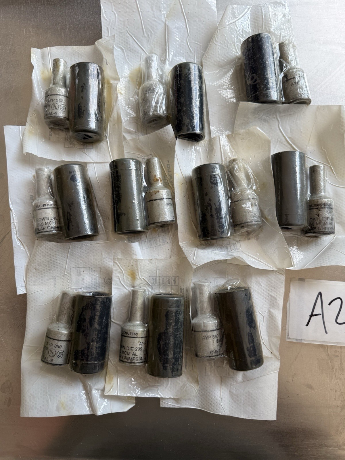Lot Of 10 - BURNDY HYPLUG - AYP350 - 350 MCM - Unused
