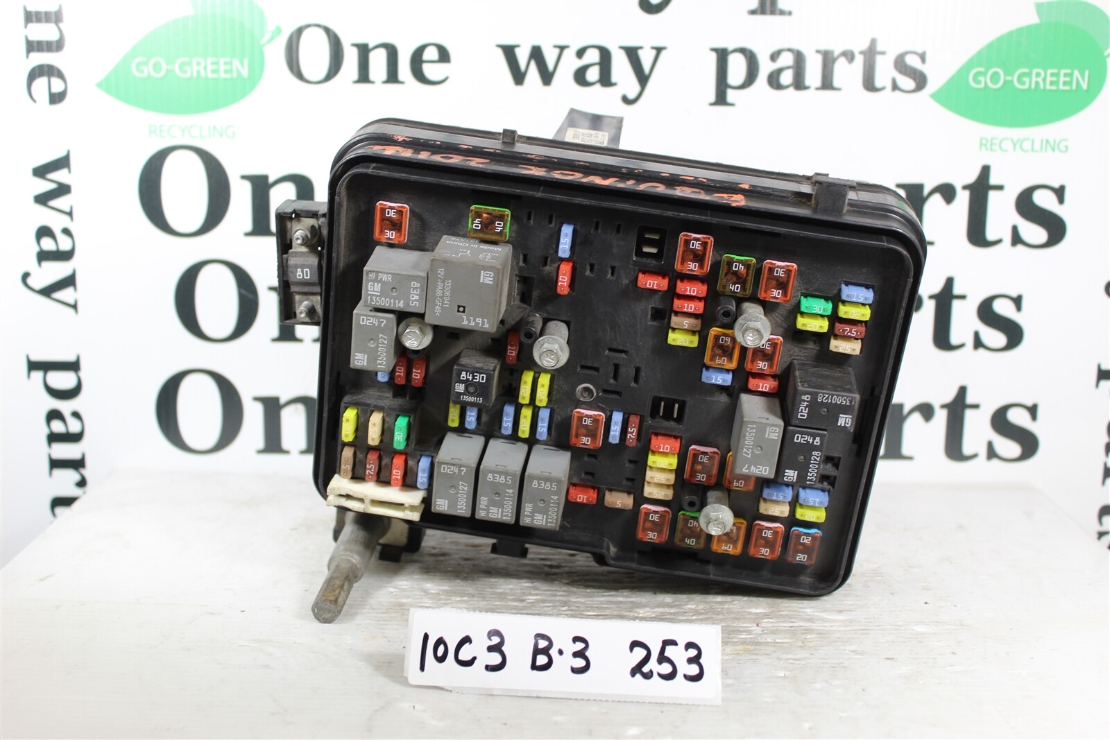 2292976301 Chevrolet Equinox 2013-2015 Fuse Box Relay Unit Module 10C3 253 B3