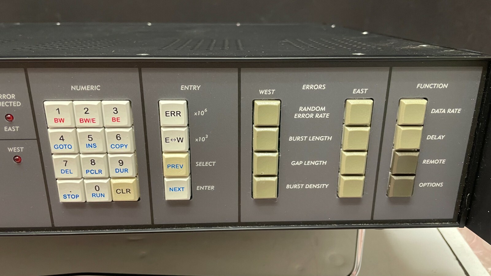 ADTECH SX/12 DATA LINK SIMULATOR (MODEL SX/12-1)
