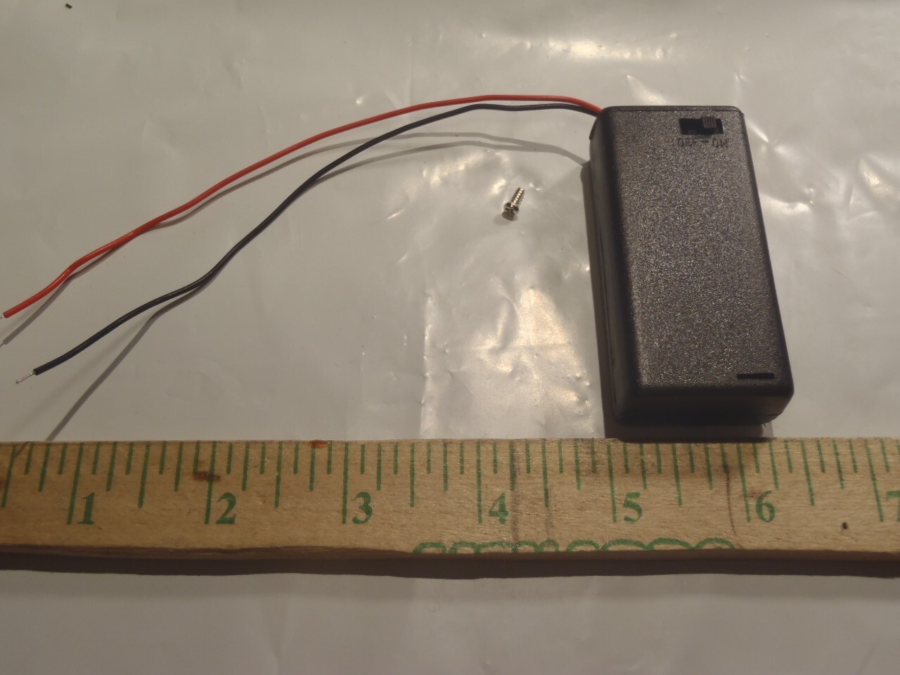NEW,, ONE  AA   Two Battery Holder Case Box 3V With Power Switch,  6" Wires